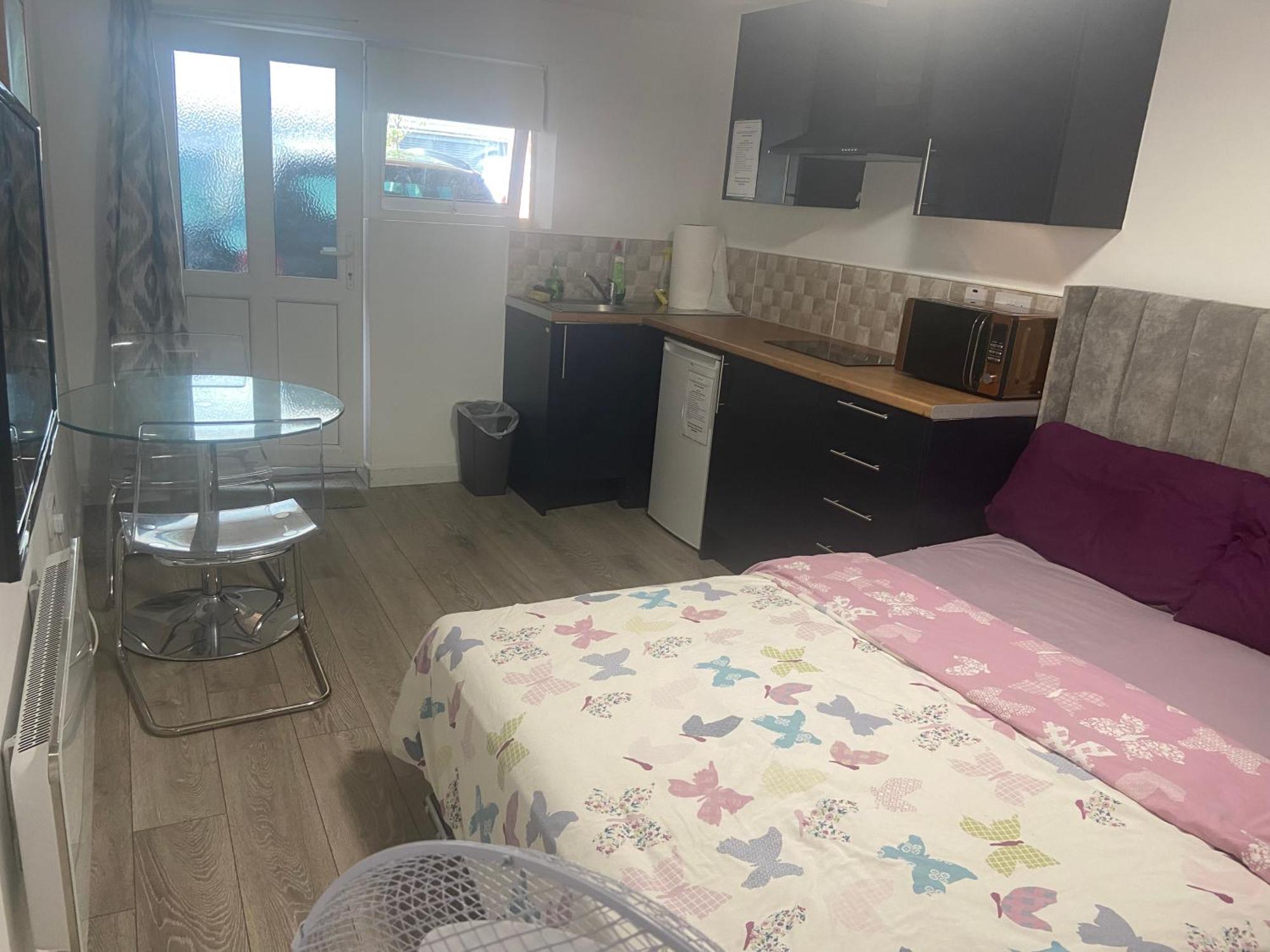 Brand New Studio Apartment With Beautiful Kitchen-Close To Liverpool City Centre Экстерьер фото